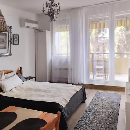 Apartment Silver Pelso